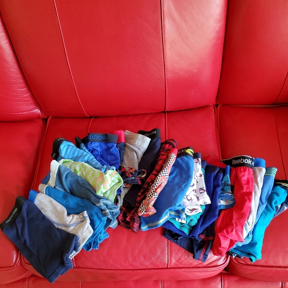 Boys Underwear - Sizes 6 to 8 - Picture 2 of 2